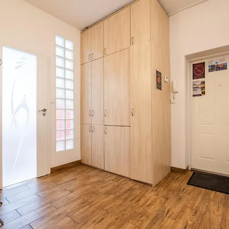 Cozy - Bosacka 10 Street