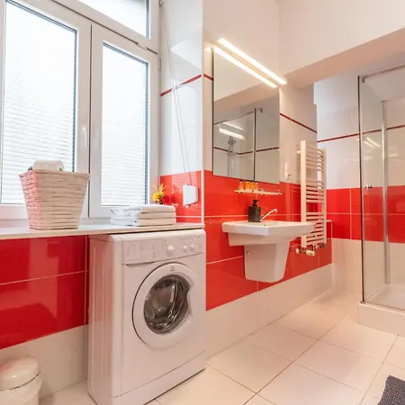Hue Kaleidoscope 1Br For 6 - Next To Train Station Krakow