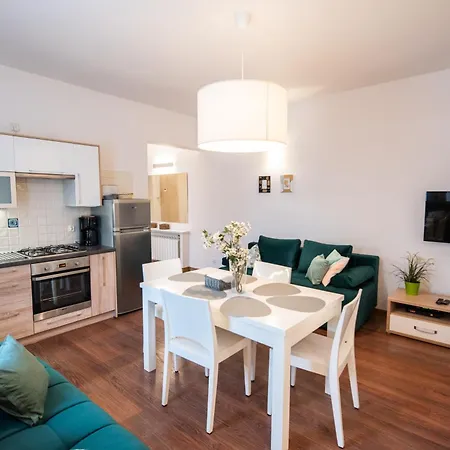 Daire Hue Kaleidoscope 1Br For 6 - Next To Train Station Krakow